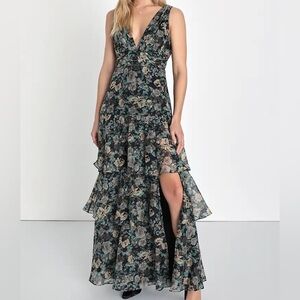 Lulu's - Black Floral Deep V Maxi Dress